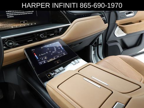 Used 2025 INFINITI QX80 Sensory AWD/4WD image 24