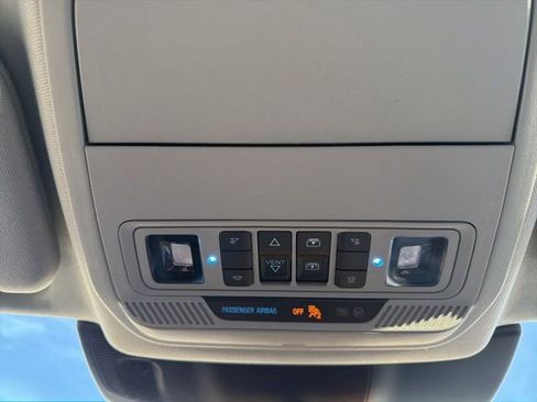 Used 2023 Ford Explorer XLT w/ Equipment Group 202A image 20