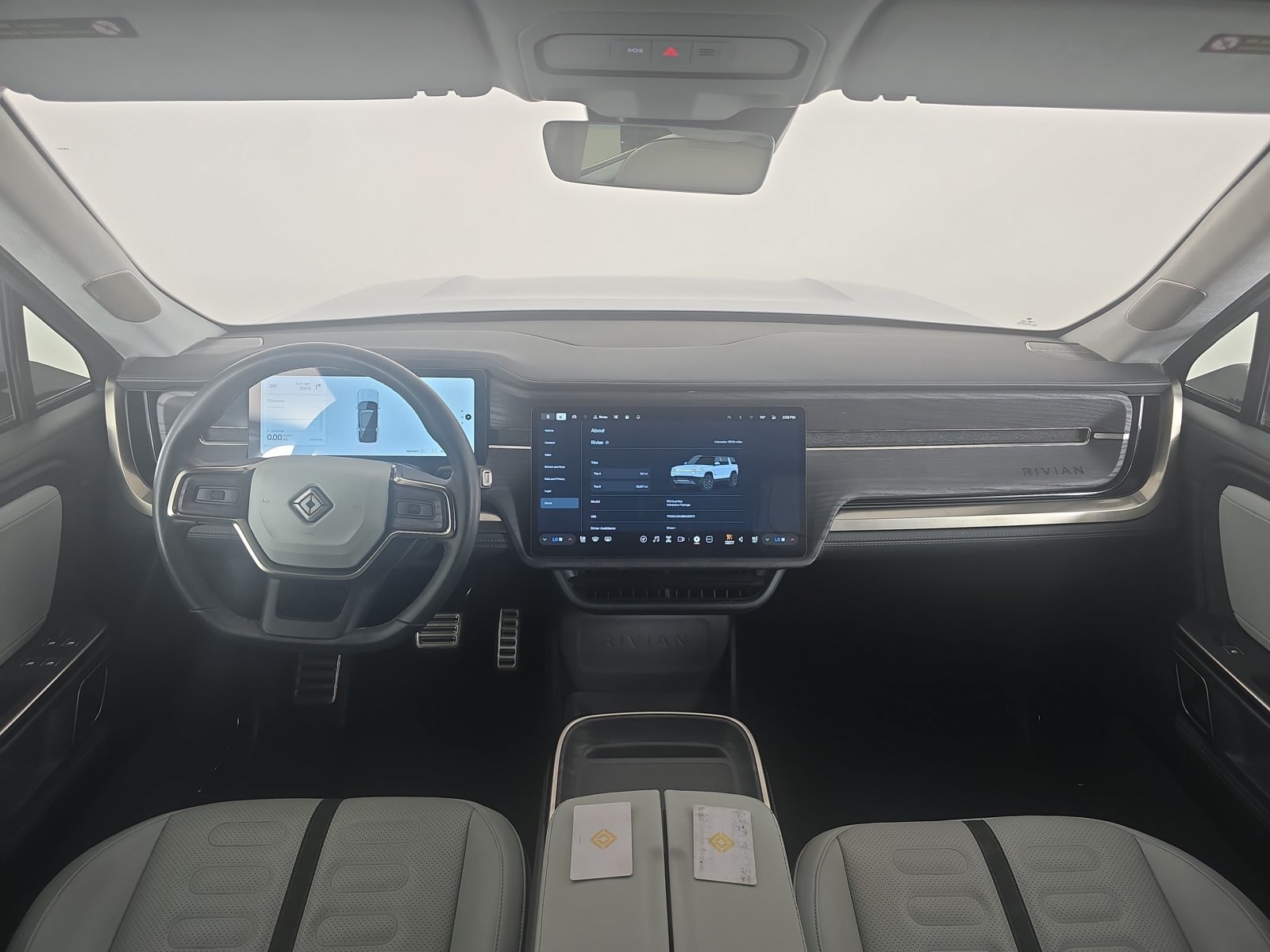 Used 2024 Rivian R1S Adventure Dual AWD/4WD image 27