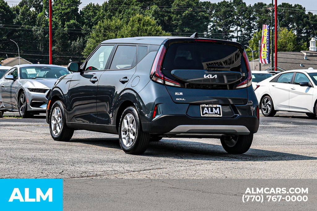 Used 2025 Kia Soul LX w/ LX Technology Package FWD image 6