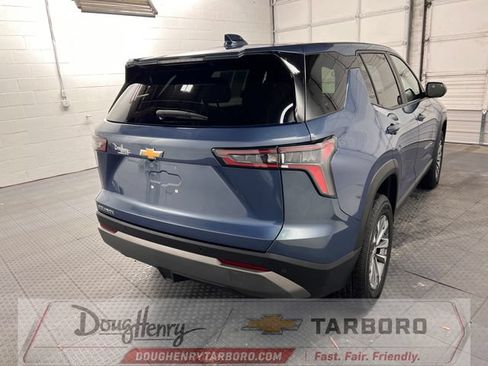 Used 2025 Chevrolet Equinox LT FWD image 8