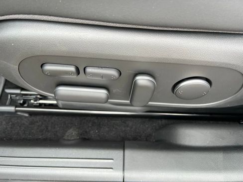 New 2024 Hyundai Ioniq 5 Limited image 17