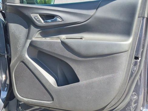 Used 2022 Chevrolet Equinox LT FWD image 26