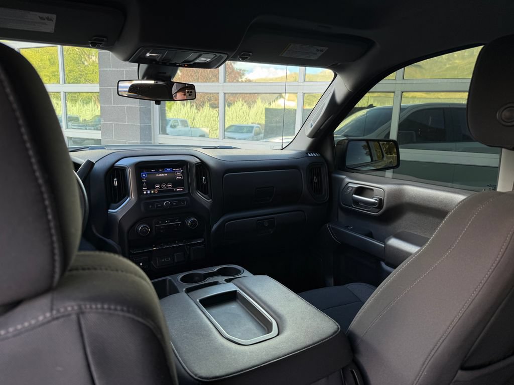 Used 2022 Chevrolet Silverado 1500 Custom w/ Safety Confidence Package AWD/4WD image 31