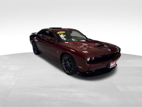 Used 2022 Dodge Challenger R/T Scat Pack RWD image 8