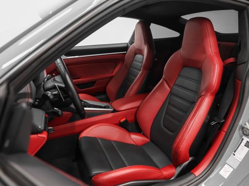 Used 2023 Porsche 911 Turbo image 54