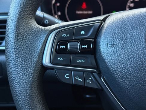 Used 2019 Honda Accord LX image 25