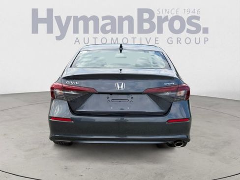 Used 2025 Honda Civic Sport image 4