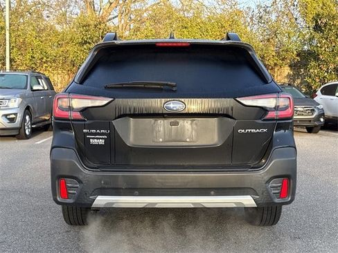 Used 2022 Subaru Outback Limited image 4