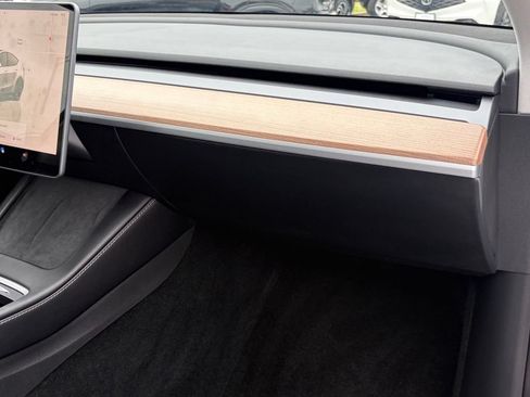 Used 2023 Tesla Model Y Long Range AWD/4WD image 15