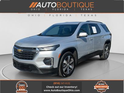 Used 2022 Chevrolet Traverse LT w/ LT Premium Package