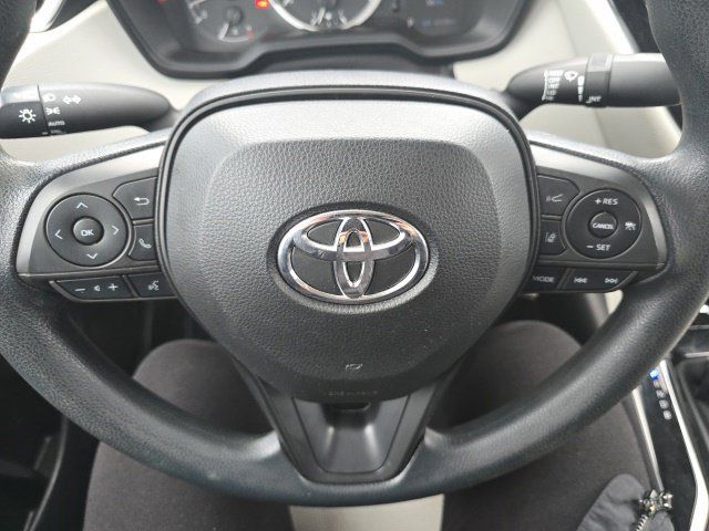 Used 2022 Toyota Corolla LE w/ Carpet Mat Package (TMS) FWD image 13