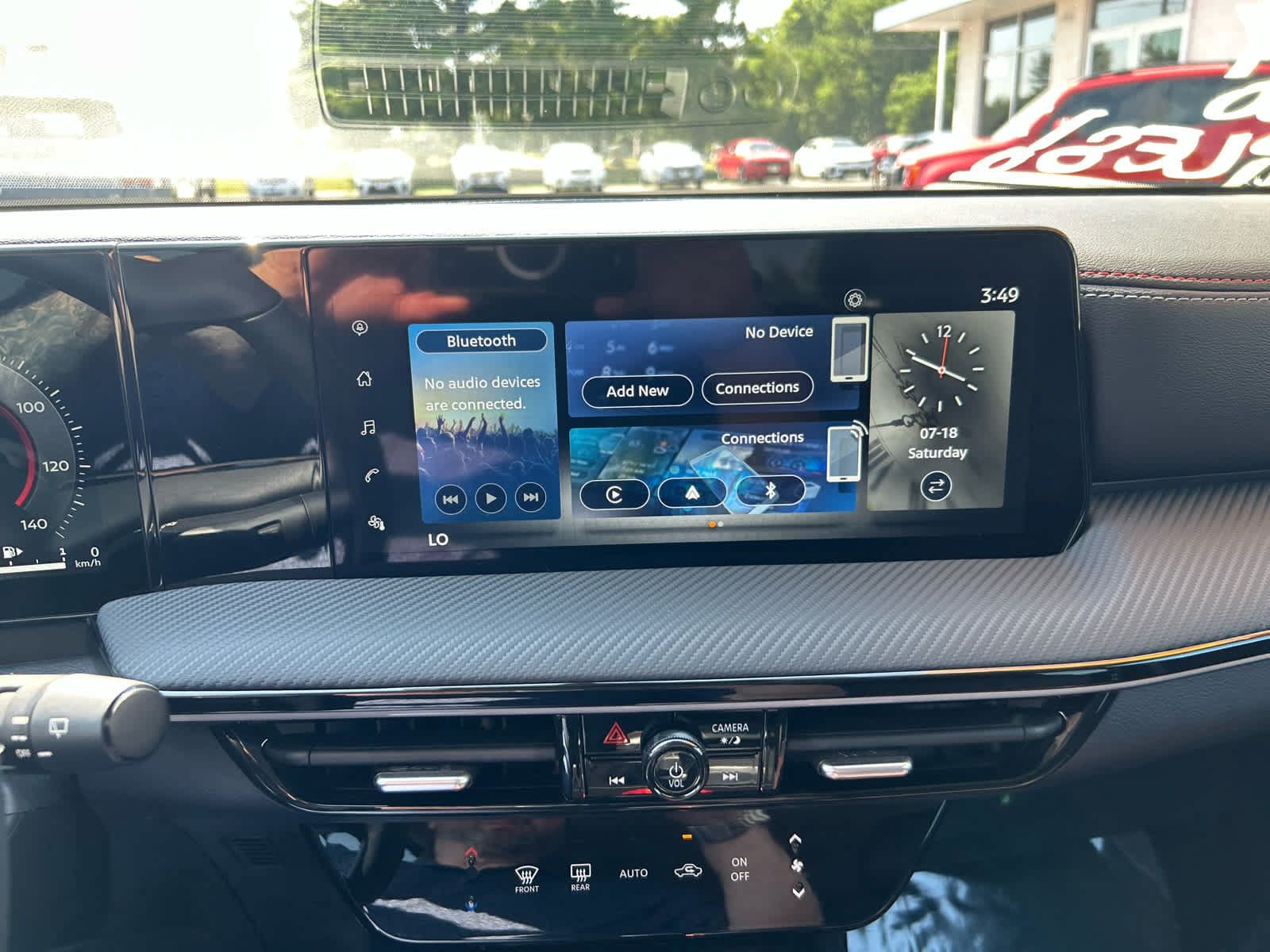 Used 2025 Nissan Kicks SR AWD/4WD image 15