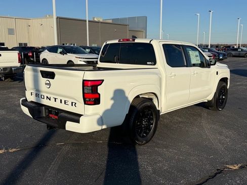 New 2026 Nissan Frontier SV image 4