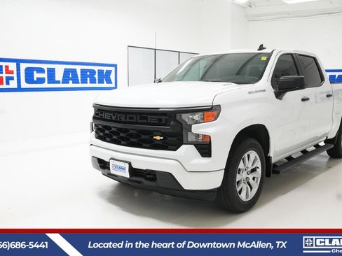 Used 2026 Chevrolet Silverado 1500 Custom RWD image 1
