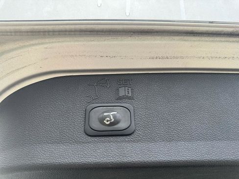 Used 2017 Ford Escape SE w/ Equipment Group 201A FWD image 56