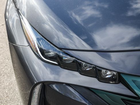 Used 2019 Toyota Prius Prime Advanced image 13