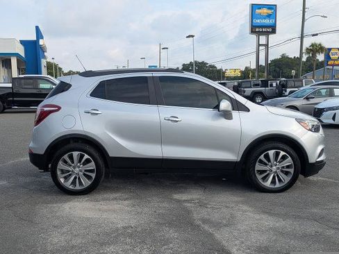 Certified 2020 Buick Encore Preferred w/ Safety Package FWD image 3
