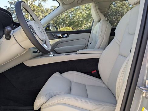 New 2026 Volvo XC60 T8 Ultra w/ Protection Package Premier image 21