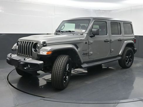 Used 2021 Jeep Wrangler Unlimited Sahara AWD/4WD image 5