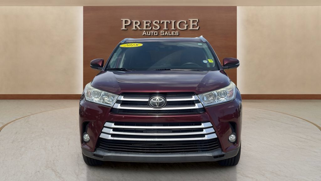 Used 2018 Toyota Highlander XLE AWD/4WD image 6
