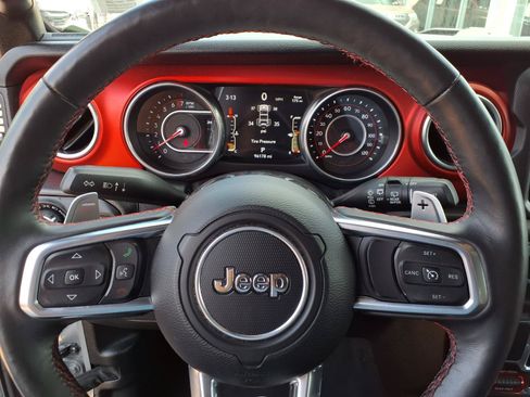 Used 2018 Jeep Wrangler Unlimited Rubicon AWD/4WD image 14