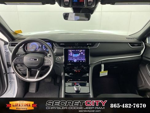 New 2026 Jeep Grand Cherokee Laredo X image 29