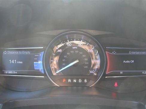 Used 2019 Ford Explorer XLT w/ Equipment Group 202A AWD/4WD image 26