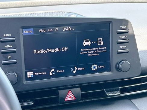 Used 2025 Hyundai Elantra Sport FWD image 9