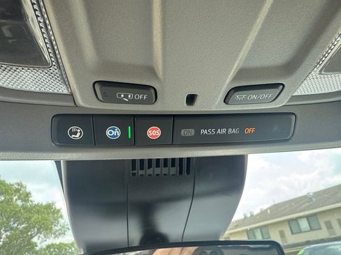 Used 2023 Chevrolet Silverado 1500 LT image 28