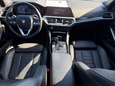 Used 2019 BMW 330i xDrive Sedan w/ Convenience Package image 11