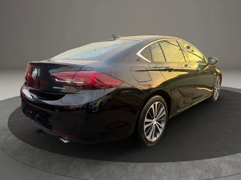 Used 2018 Buick Regal Essence image 5