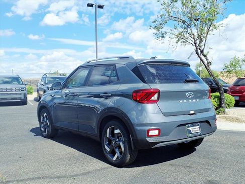 New 2026 Hyundai Venue SEL image 4