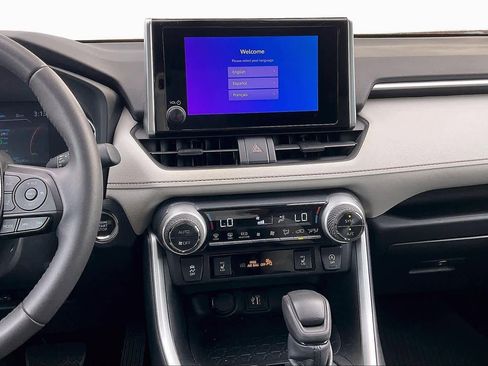 Used 2023 Toyota RAV4 XLE w/ Convenience Package image 6