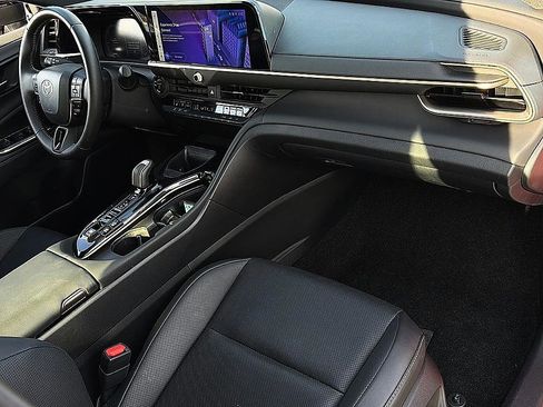 Used 2026 Toyota Crown XLE image 23