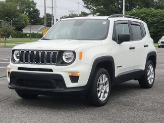 Used 2019 Jeep Renegade Sport w/ Sport Appearance Group image 1