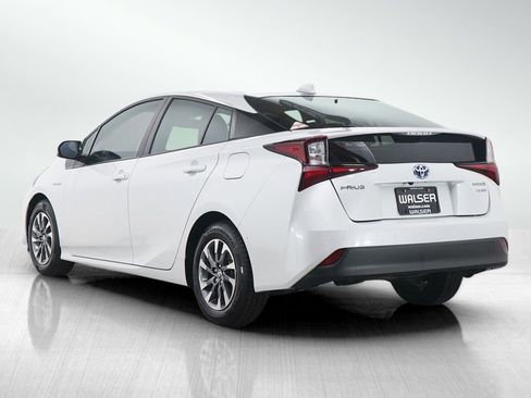 Used 2022 Toyota Prius Limited w/ Premium Convenience Package image 3