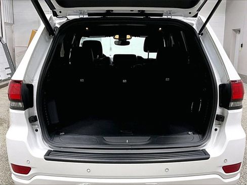 Used 2022 Jeep Grand Cherokee Laredo X image 7