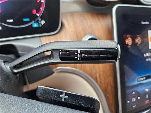 Used 2022 Mercedes-Benz C 300 Sedan image 11