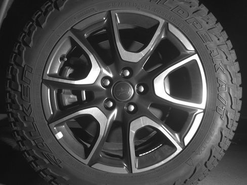 Used 2025 Jeep Compass Trailhawk image 12