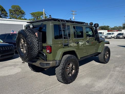Used 2016 Jeep Wrangler Unlimited Sahara image 3