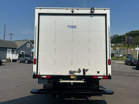 Used 2024 Chevrolet Express 3500 w/ Power Convenience Package RWD image 4