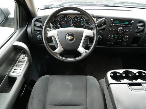 Used 2009 Chevrolet Silverado 1500 LT w/ Power Pack Plus AWD/4WD image 11