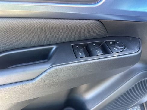 New 2026 Chevrolet Equinox EV LT image 13