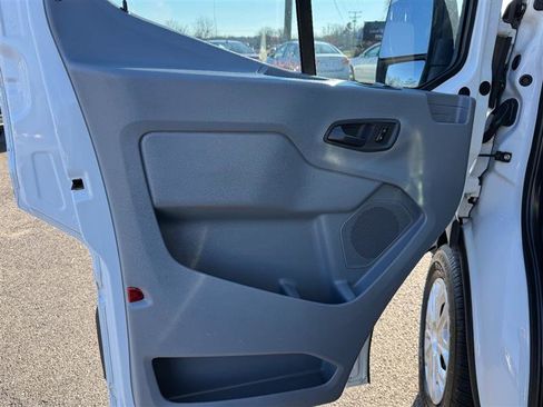 Used 2015 Ford Transit 250 130 Low Roof w/ Exterior Upgrade Package image 32