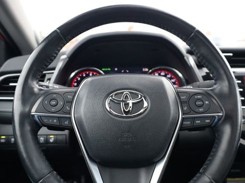 Used 2020 Toyota Camry XSE image 16