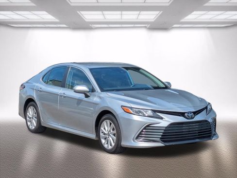 Certified 2023 Toyota Camry LE AWD/4WD image 1