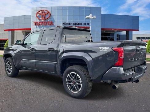 Used 2025 Toyota Tacoma TRD Sport RWD image 6
