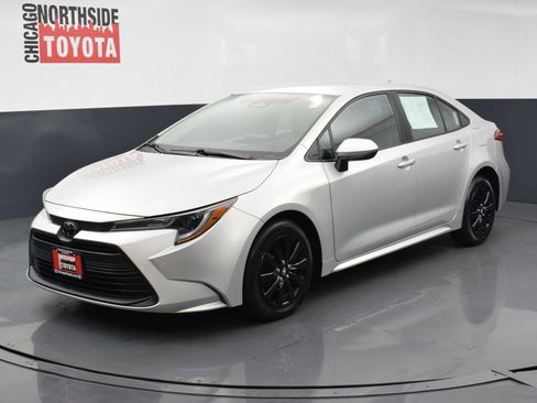 Used 2024 Toyota Corolla LE FWD image 8