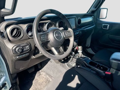 Used 2023 Jeep Wrangler Unlimited w/ 8.4" Radio Group AWD/4WD image 10